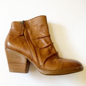 SOFFT | TannLeather Heel Ankle Boot 7